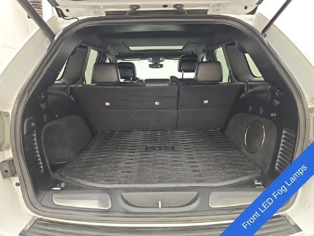 Used 2018 Bright White Clearcoat Jeep Limited image 15