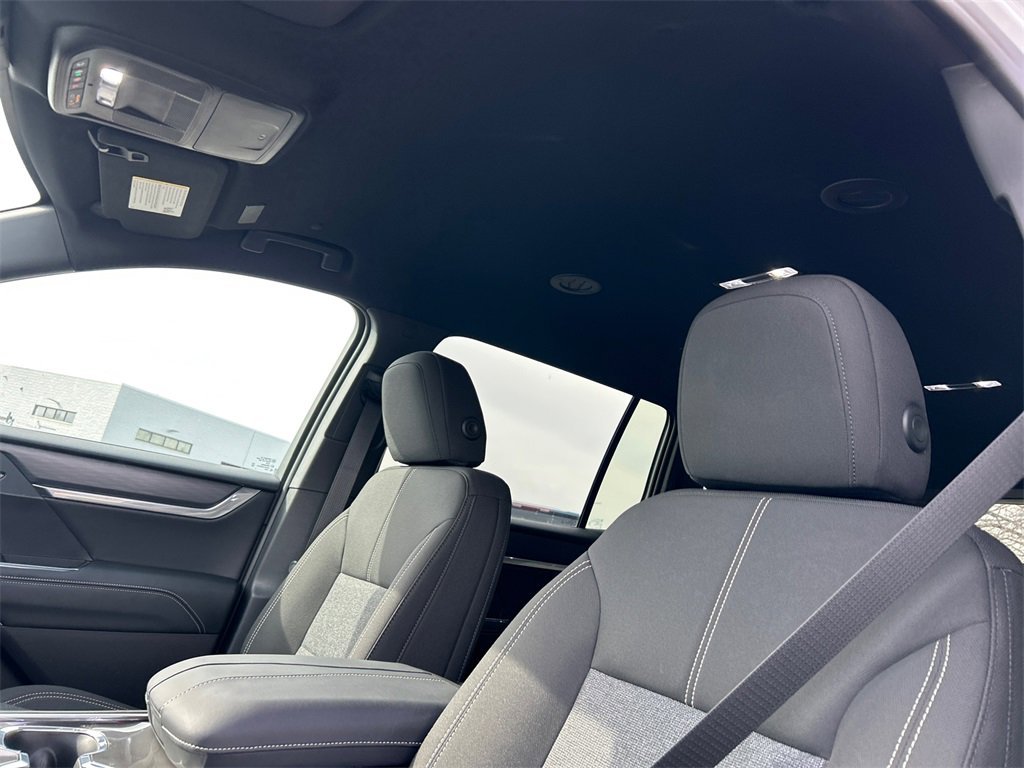 2026 GMC ACADIA - Image 27