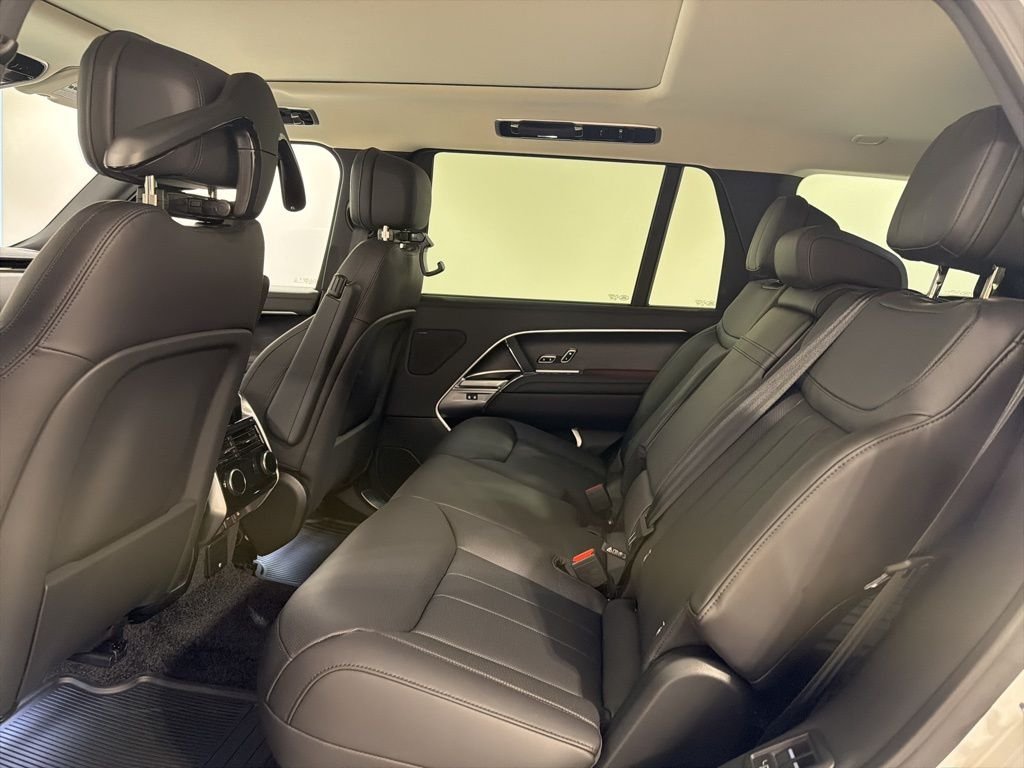 2026 Land Rover Range Rover SE - Photo 22