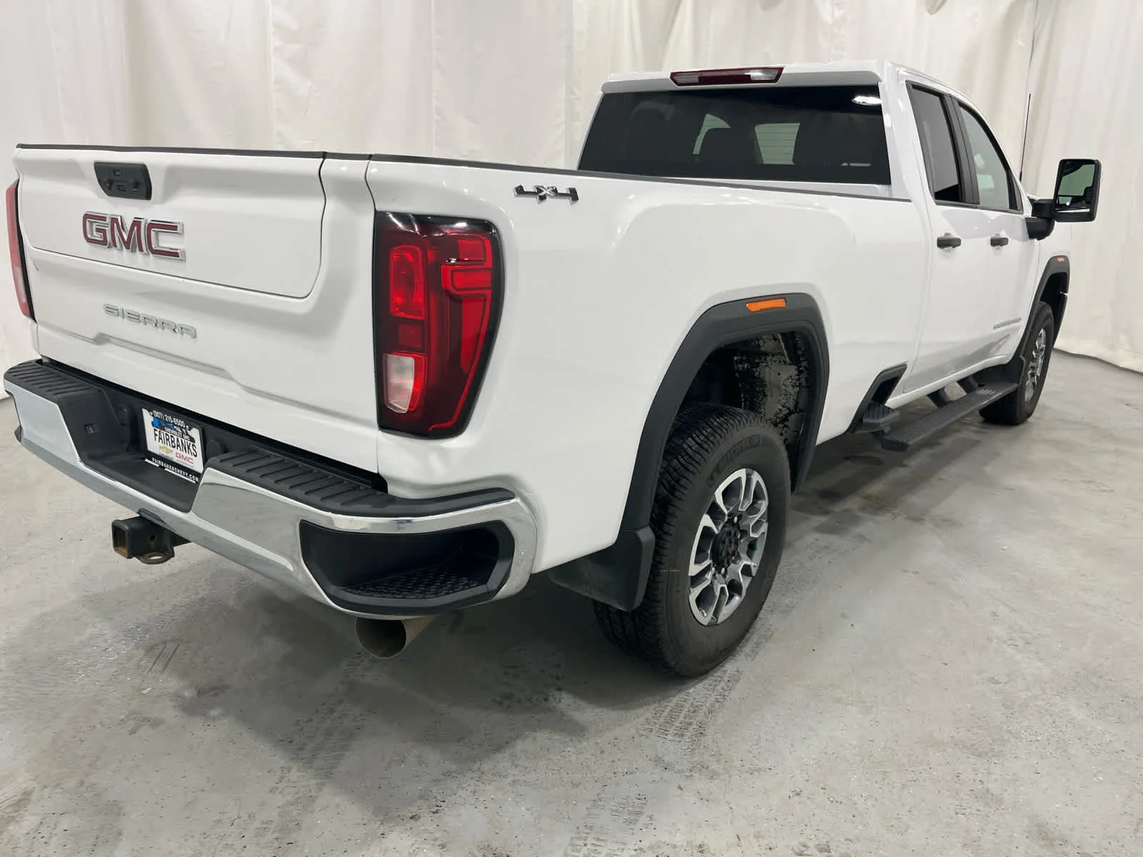 Used 2024 Summit White GMC Pro image 8