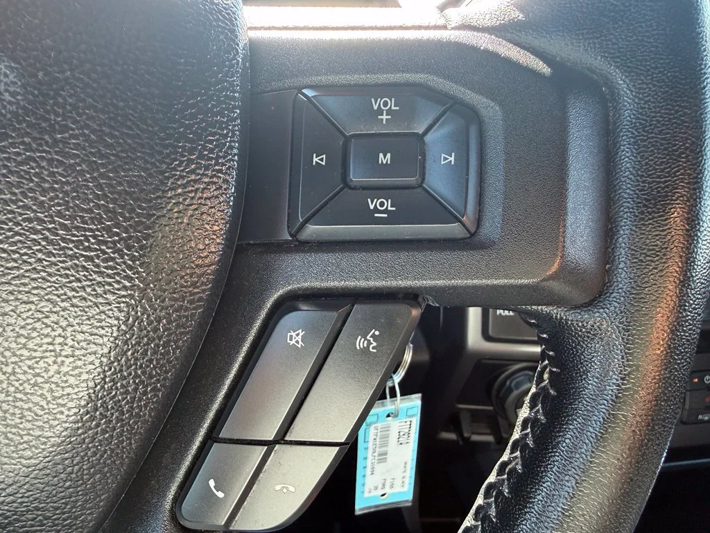 Used 2020 Black Ford XLT image 15