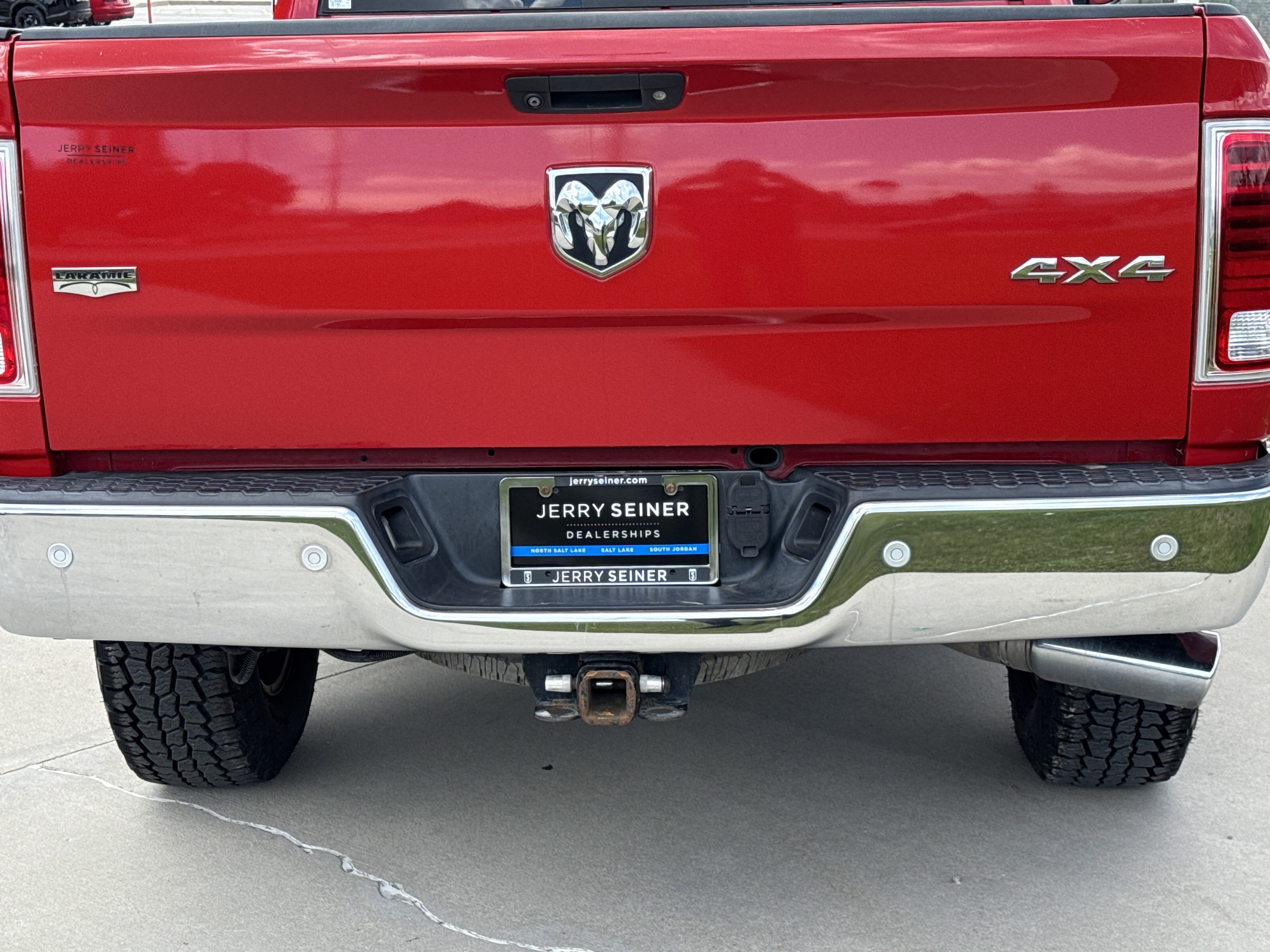 Used 2016 Flame Red Clearcoat Ram Laramie image 15