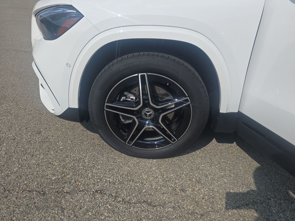 New 2026 Polar White Mercedes-Benz GLA 250 image 26