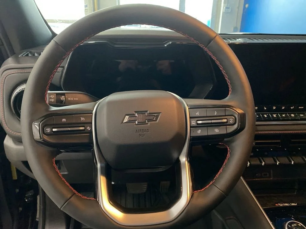 2026 Chevrolet Colorado Z71 - Photo 8