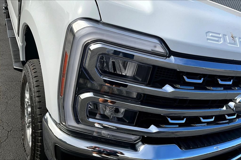2026 Ford F-350 Super Duty XLT - Photo 32