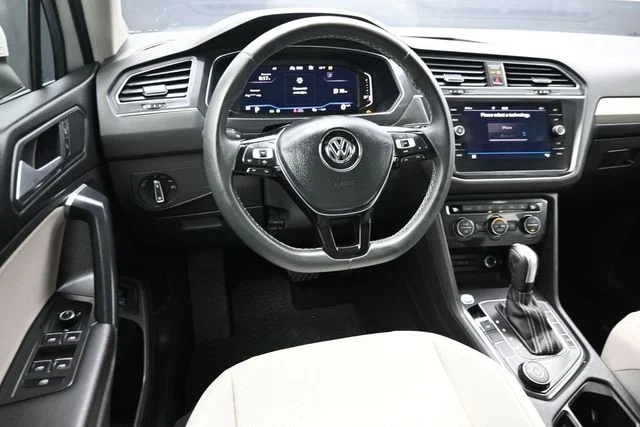 Used 2021 White Volkswagen 2.0T SEL image 17
