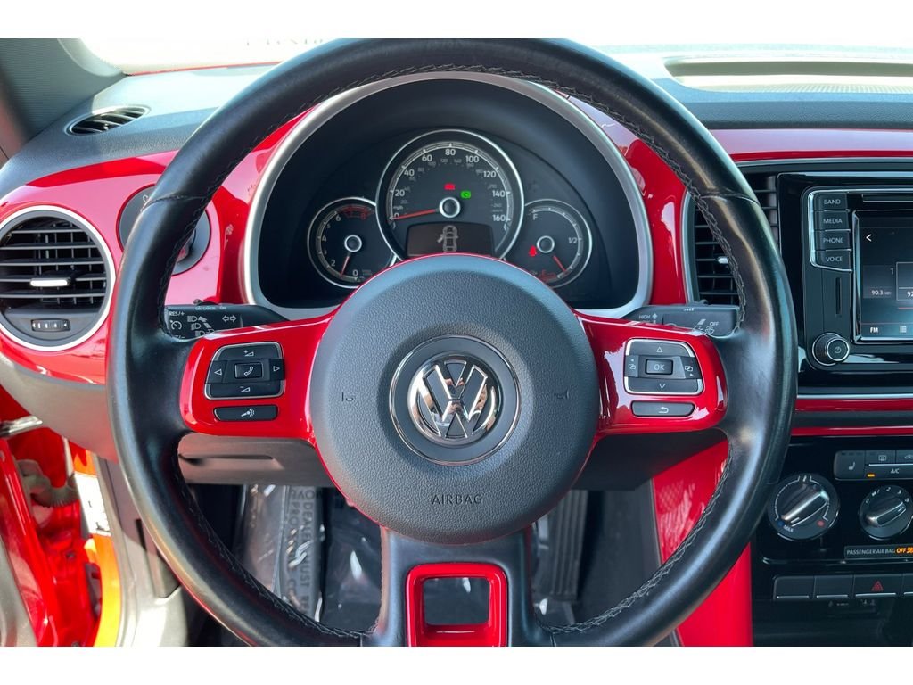 Used 2017 Tornado Red Volkswagen 1.8T SE image 33