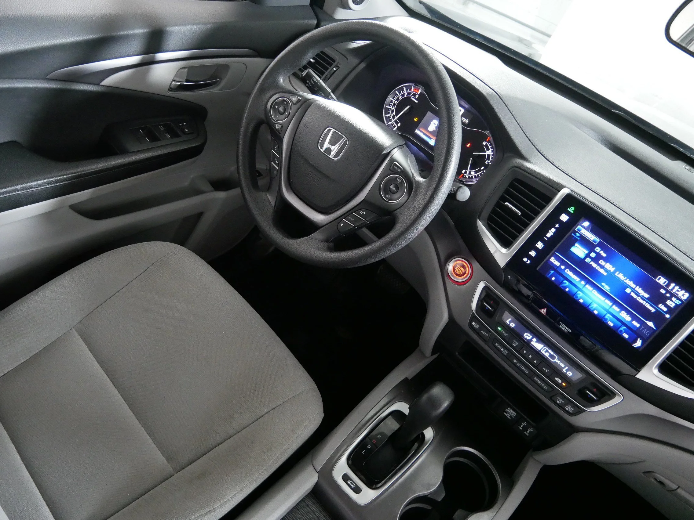 Used 2016 Black Forest Pearl Honda EX image 9