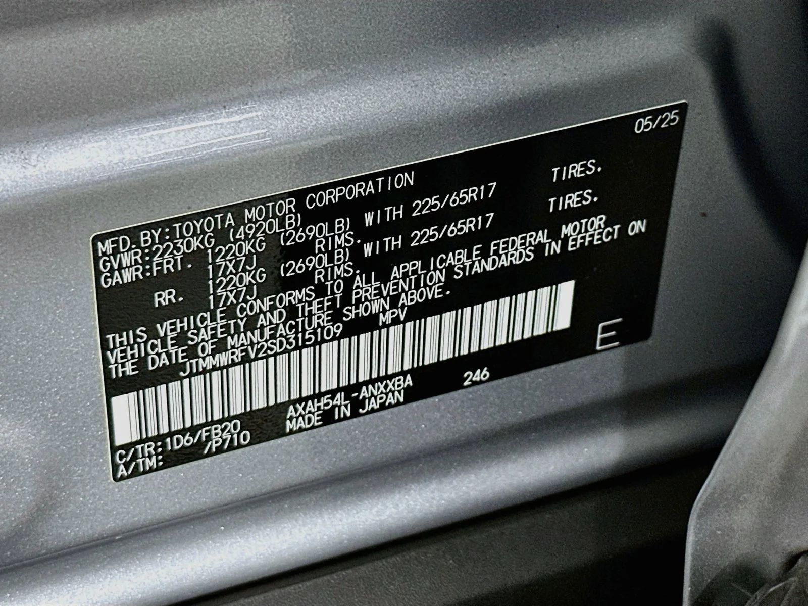 Used 2025 Silver Toyota LE image 31