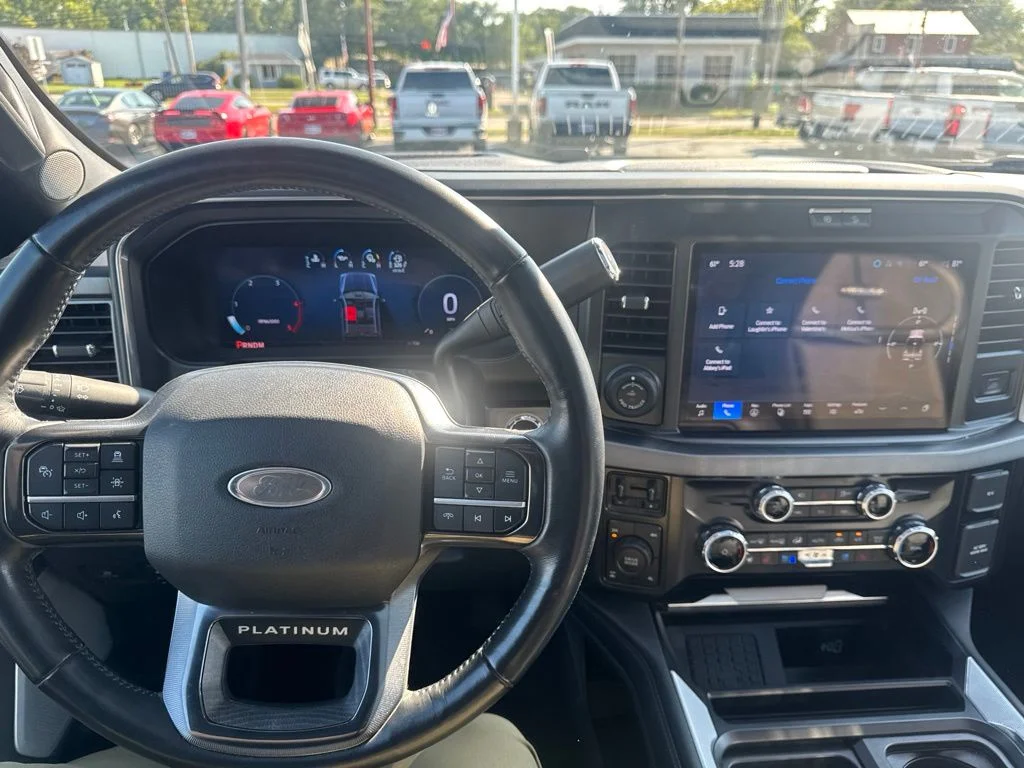 Used 2025 Black Metallic Ford Platinum image 16