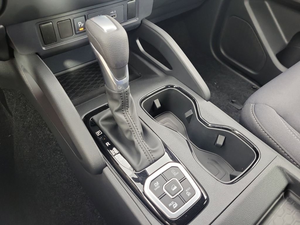 New 2026 Gun Metallic Nissan Crew Cab SV image 22