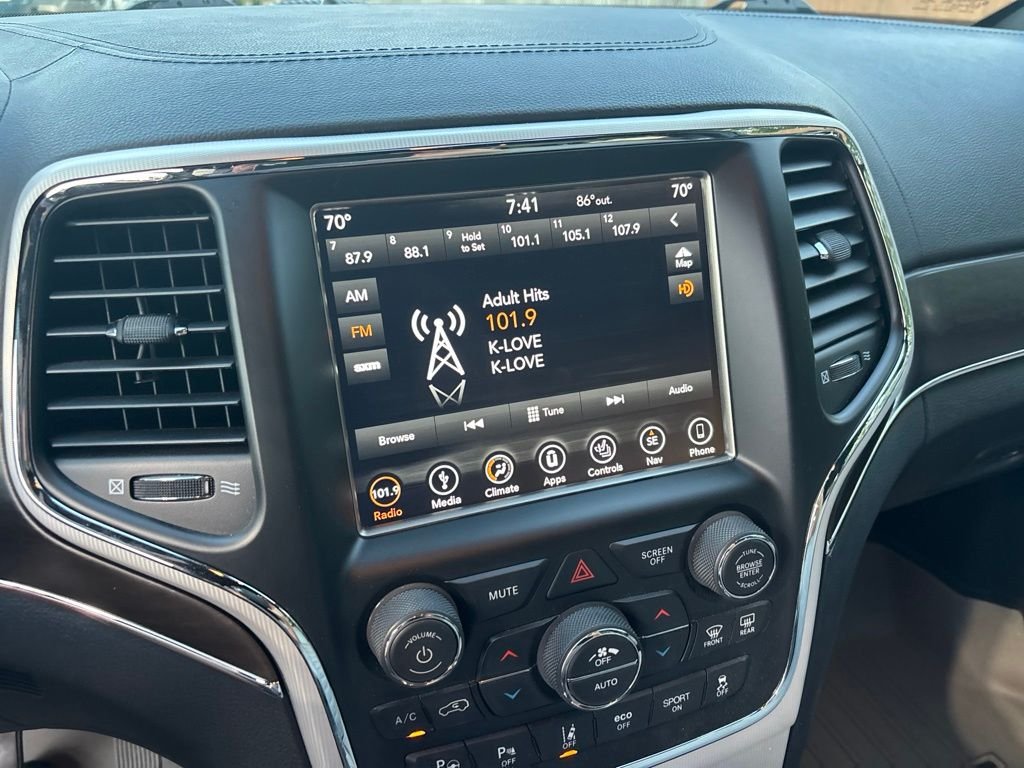 Used 2018 White Jeep Limited image 17