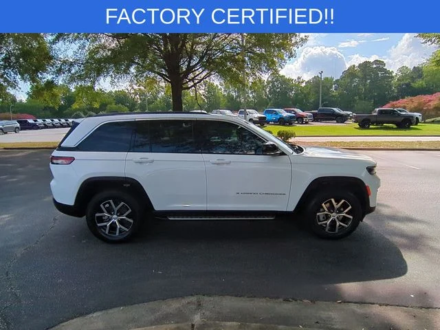 Used 2025 White Jeep Limited image 6