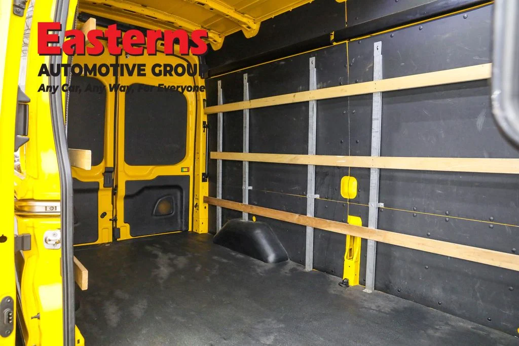 Used 2021 Yellow Ford Base image 24
