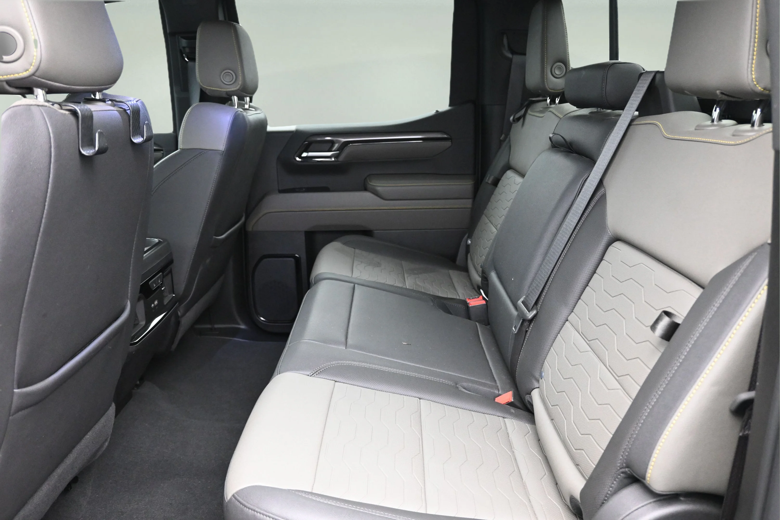 Used 2024 Summit White Chevrolet ZR2 image 14