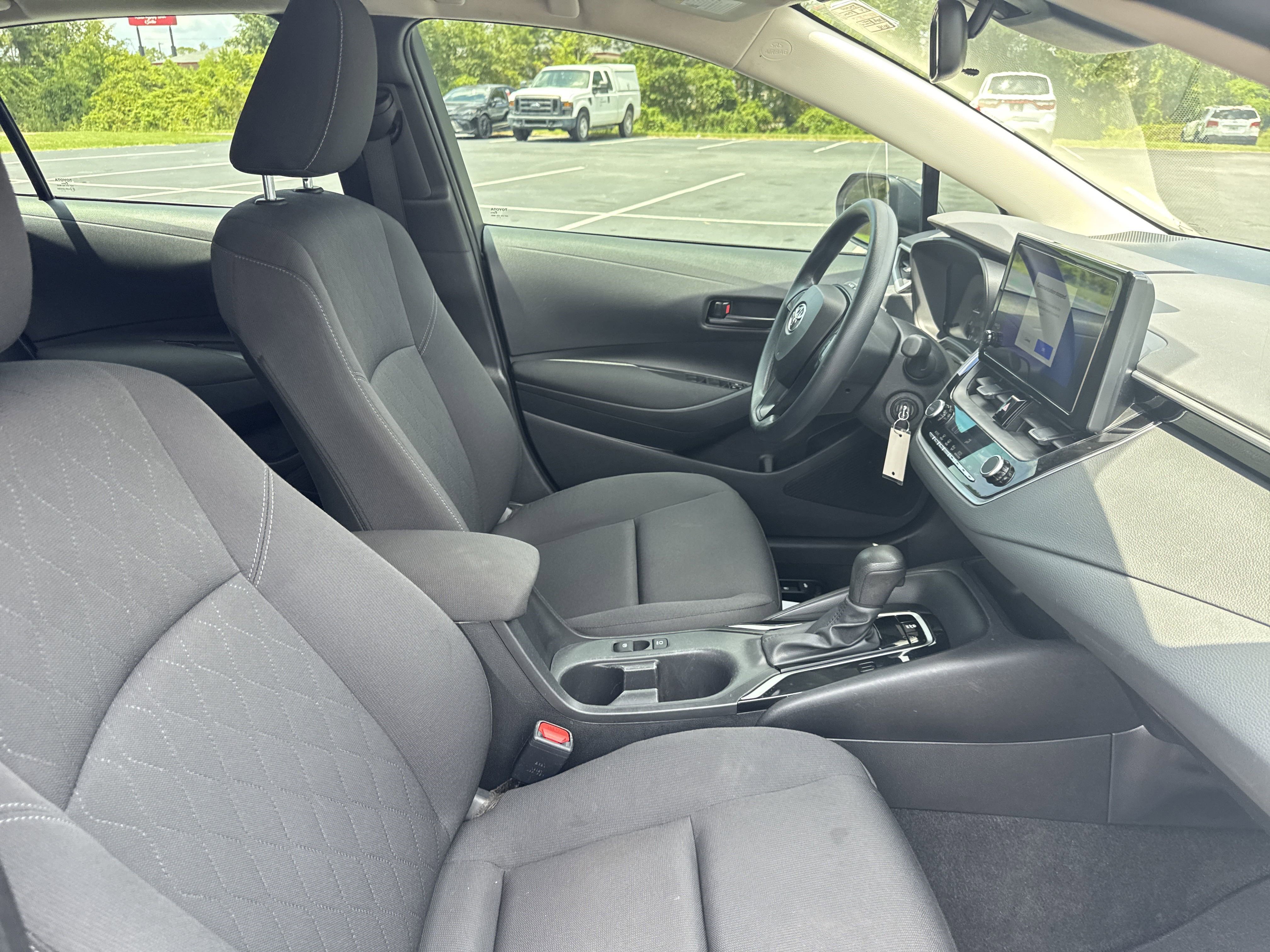 Used 2024  Toyota  image 31