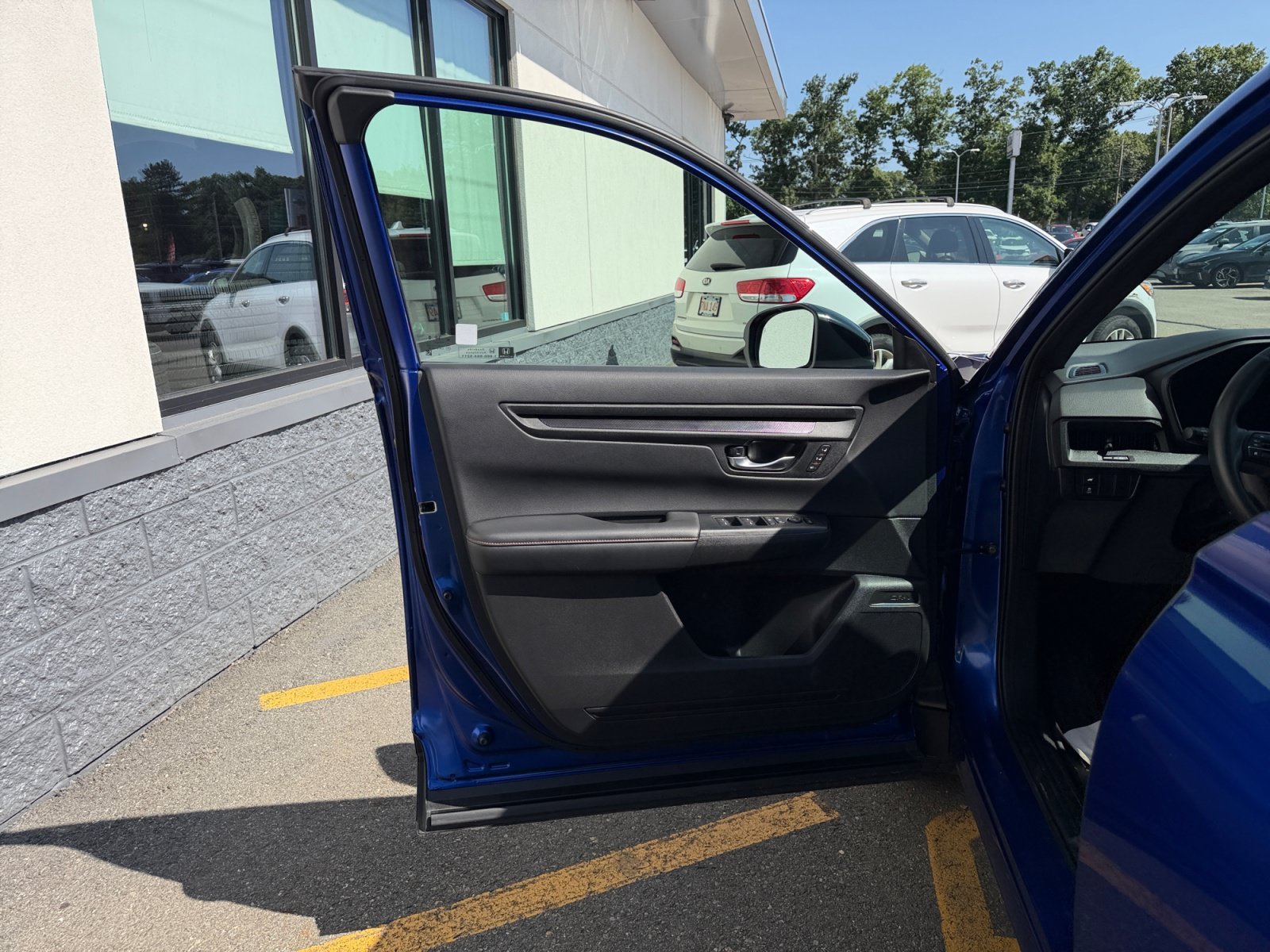 2025 Honda CR-V Sport-L - Photo 28