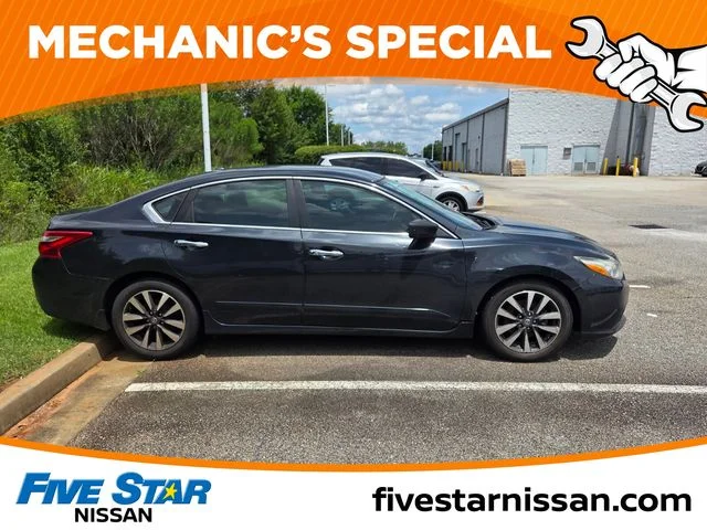 Used 2017 Blue Nissan 2.5 SV image 13
