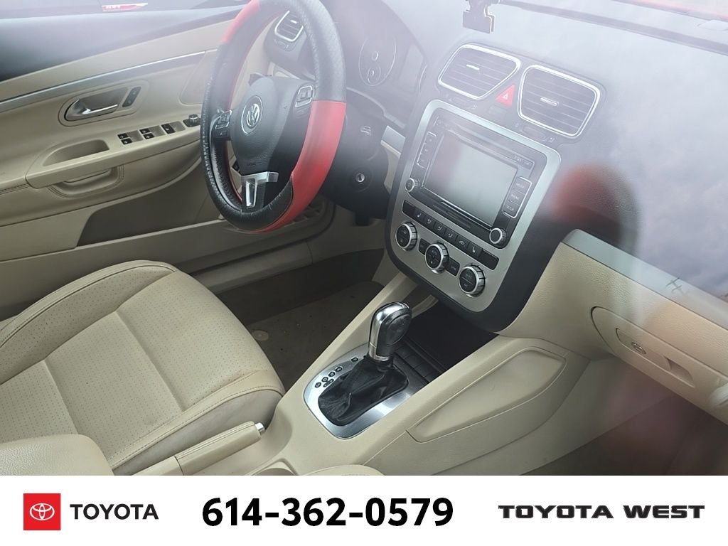 Used 2013 Red Volkswagen Komfort Edition image 12