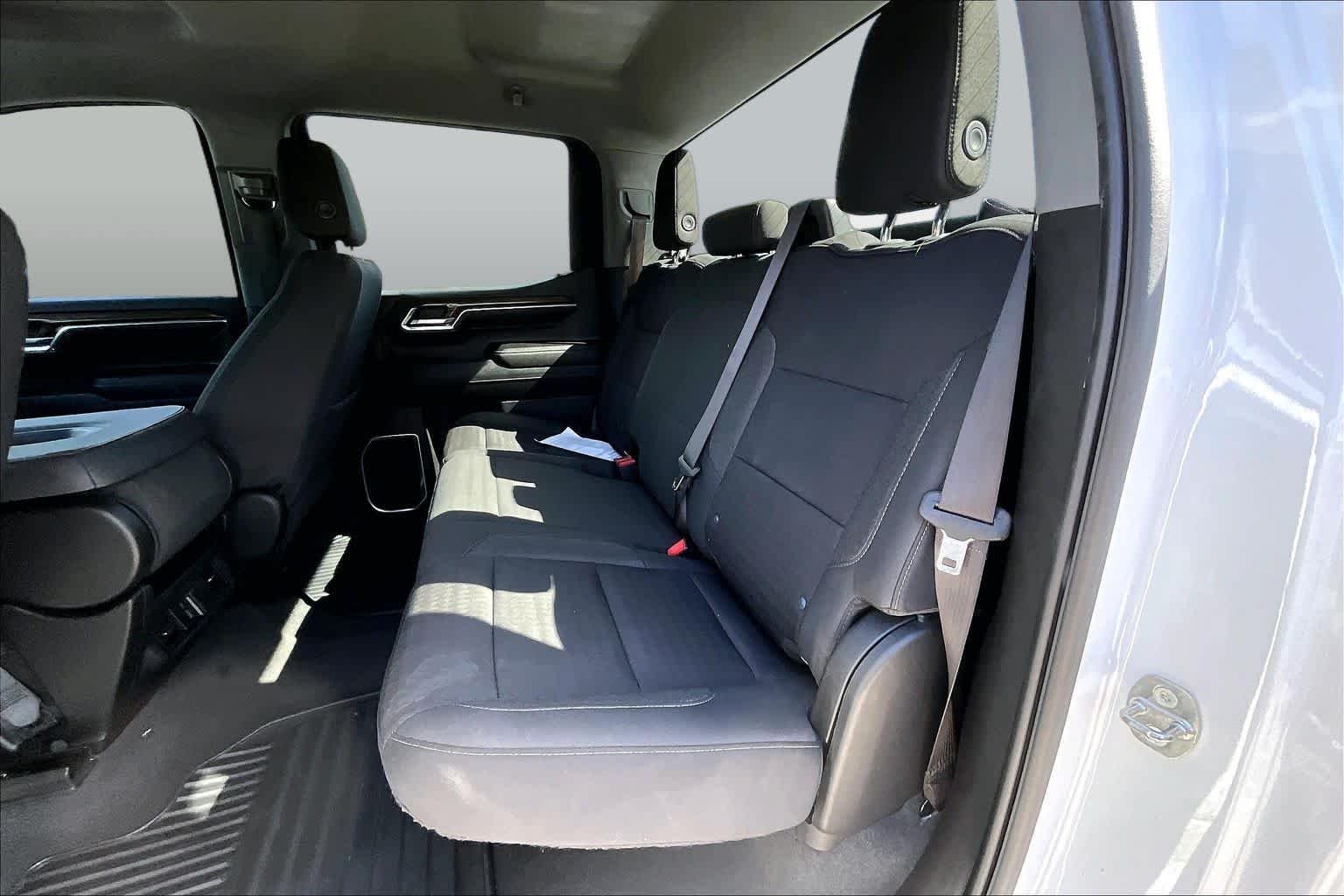 Used 2023 Summit White Chevrolet LT image 21