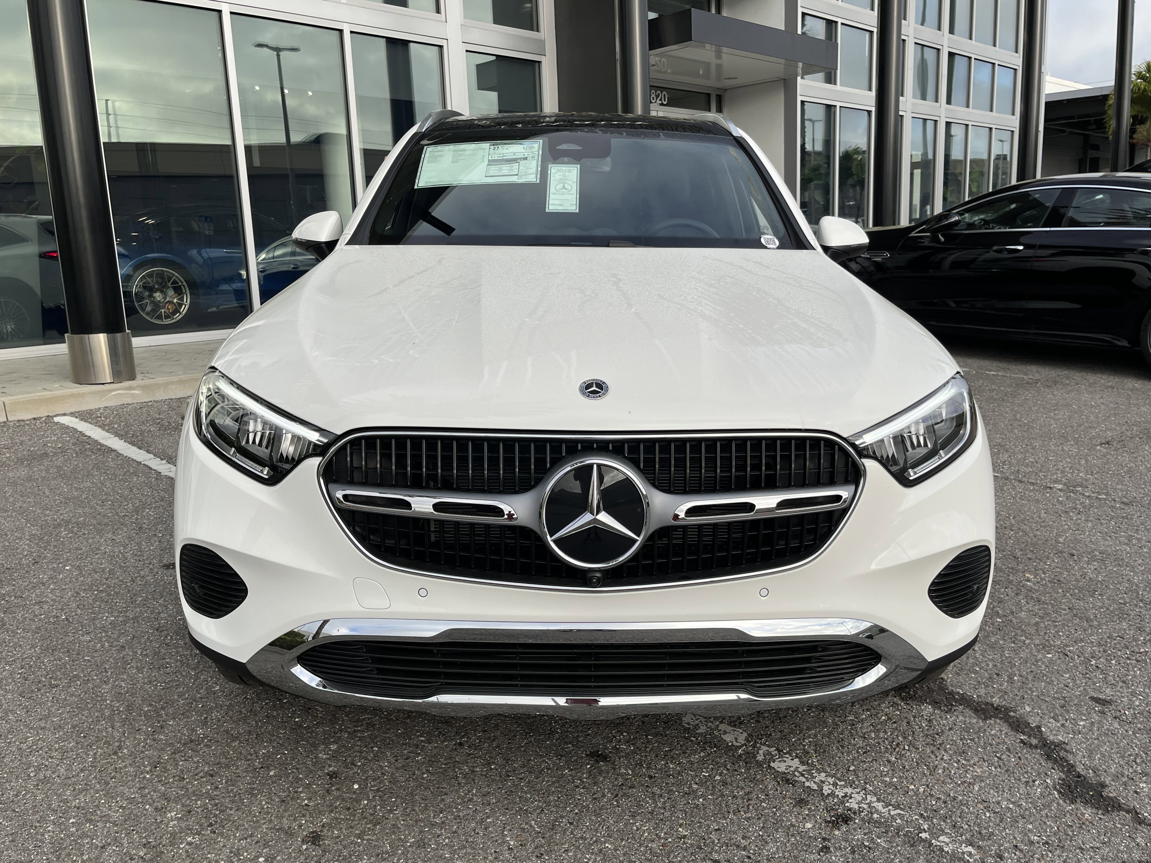 New 2026 Polar White Mercedes-Benz GLC 300 image 10