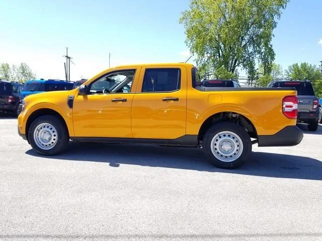 New 2026 Orange Ford XL image 4