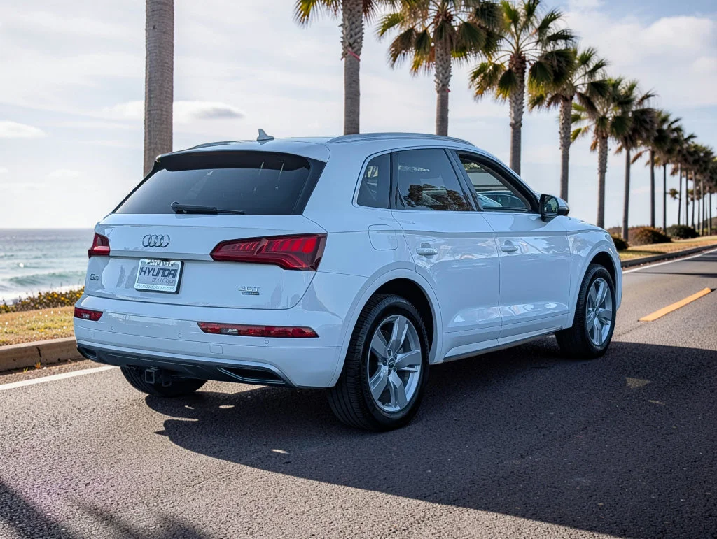 Used 2018 White Audi 2.0T image 5