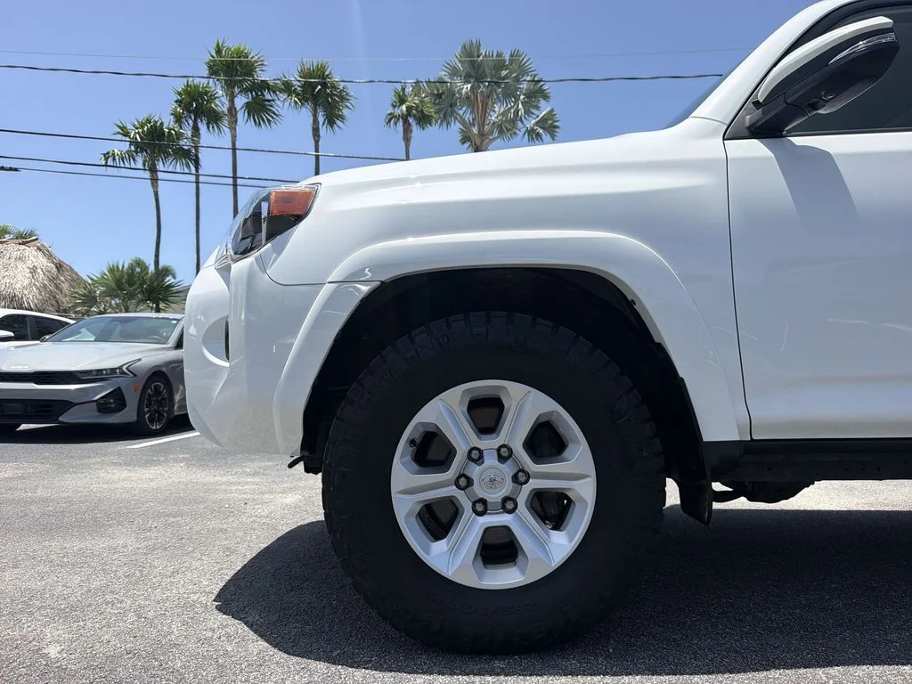 Used 2023 White Toyota SR5 Premium image 40
