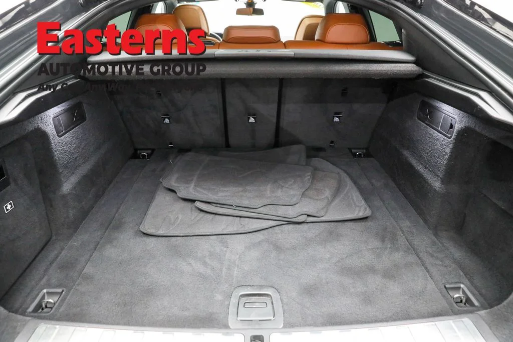 Used 2023 Gray BMW M50i image 9