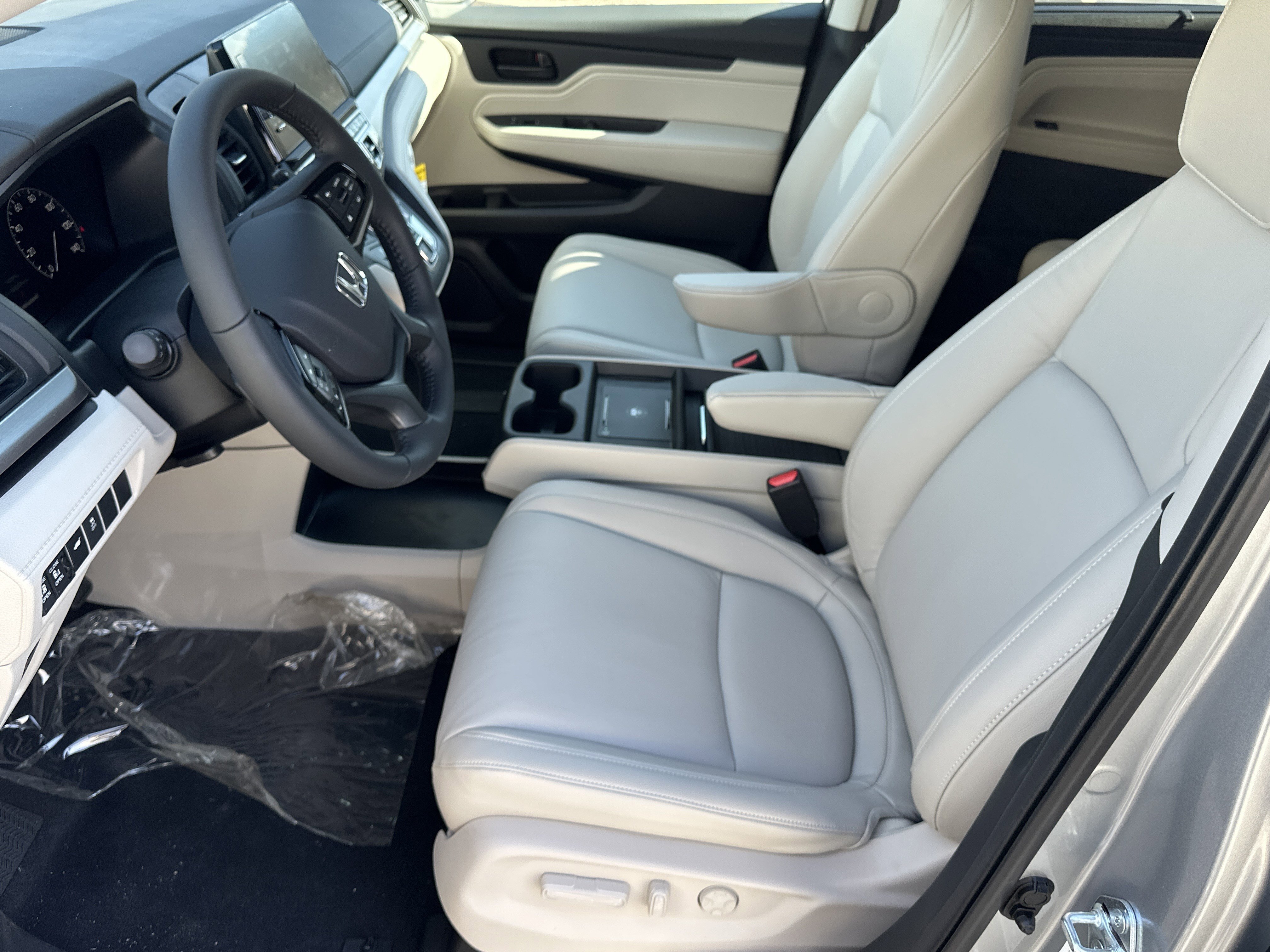 2026 Honda Odyssey EX-L - Photo 21