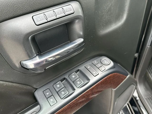 Used 2017 Black GMC SLT image 17