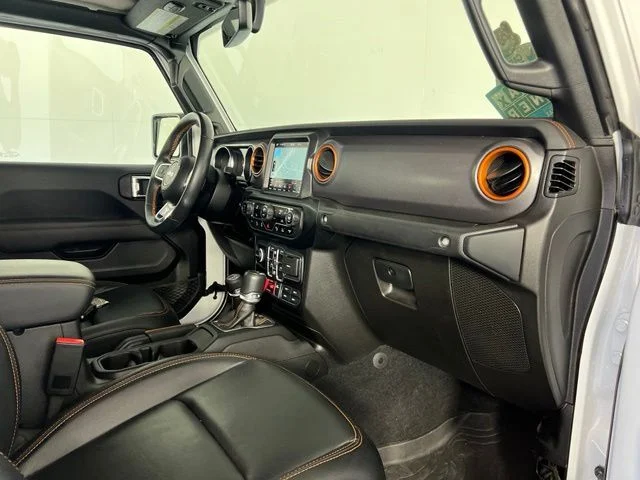 Used 2023 White Jeep Mojave image 42