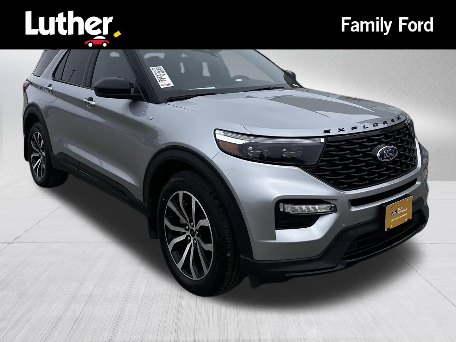 2023 Ford Explorer ST-LINE 4WD's photo
