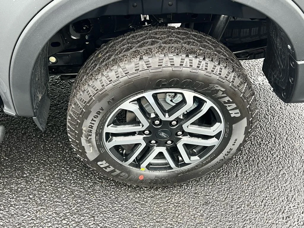 New 2026 Carbonized Gray Metallic Ford Lariat® image 11