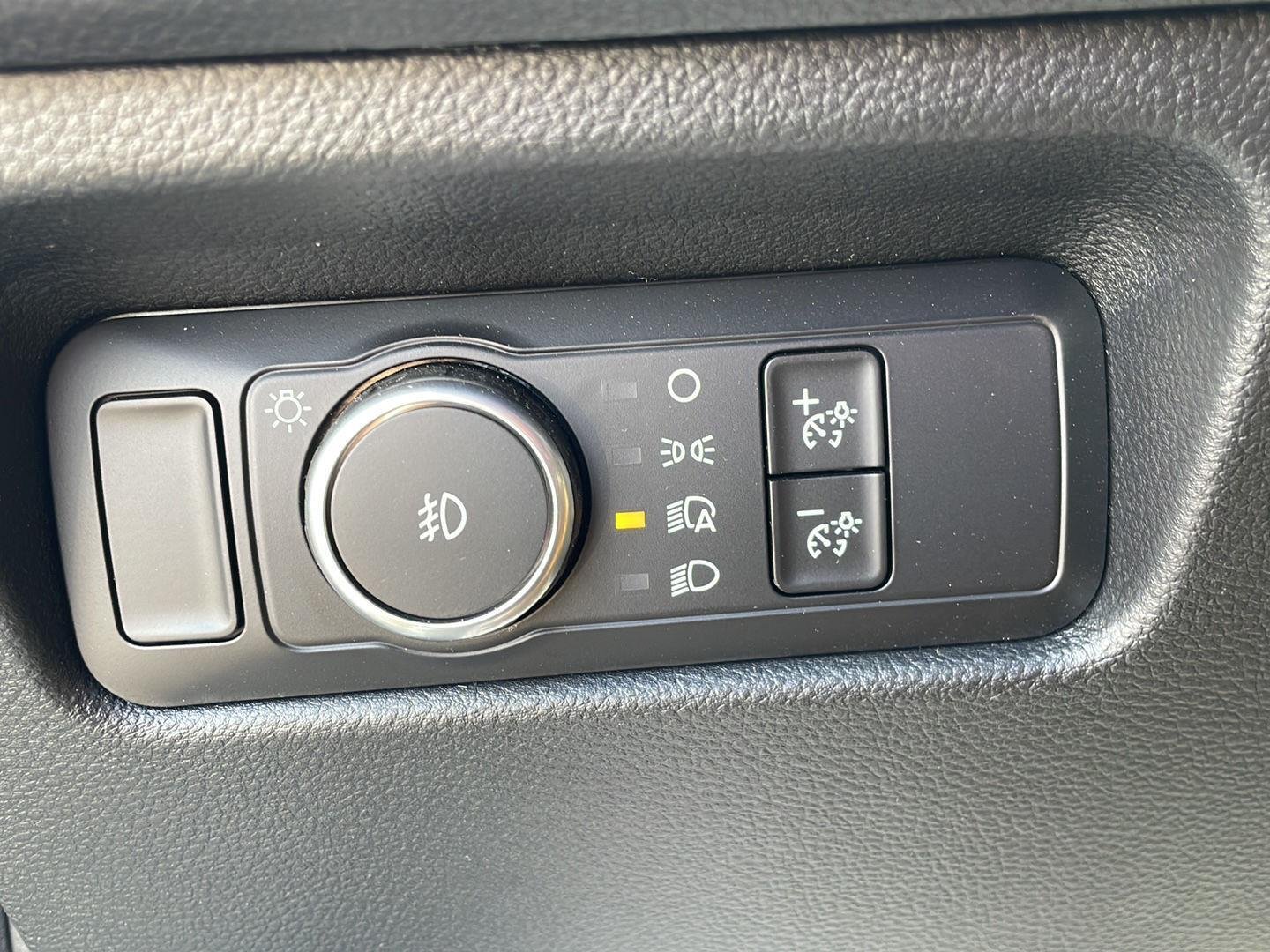 New 2026 Avalanche Ford XLT image 44