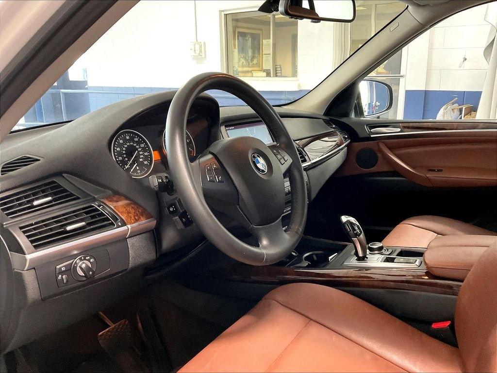 Used 2013 Alpine White BMW xDrive35i image 8