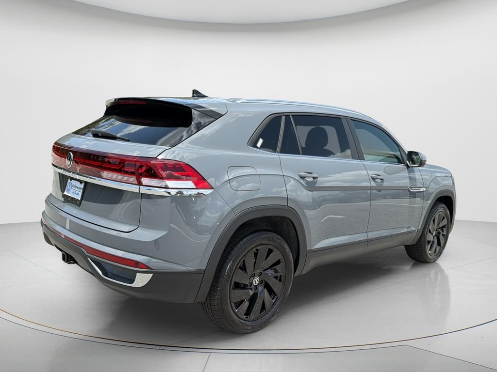 New 2026 Pure Gray Volkswagen 2.0T SE w/Technology image 5