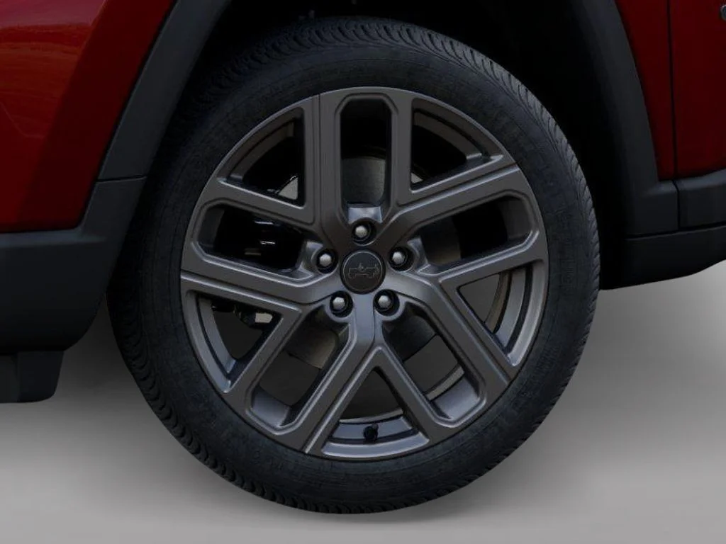New 2026 Red Hot Pearl-Coat Exterior Paint Jeep Limited image 8