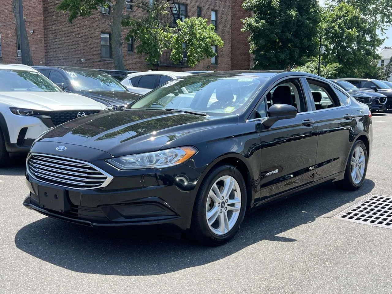 Used 2018 Ford Fusion Hybrid SE with VIN 3FA6P0LU1JR274089 for sale in Huntington, NY