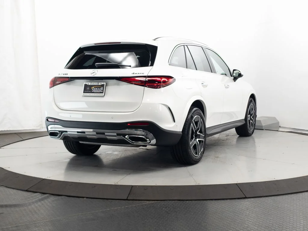 Certified Used 2026 Polar White Mercedes-Benz GLC 300 image 29