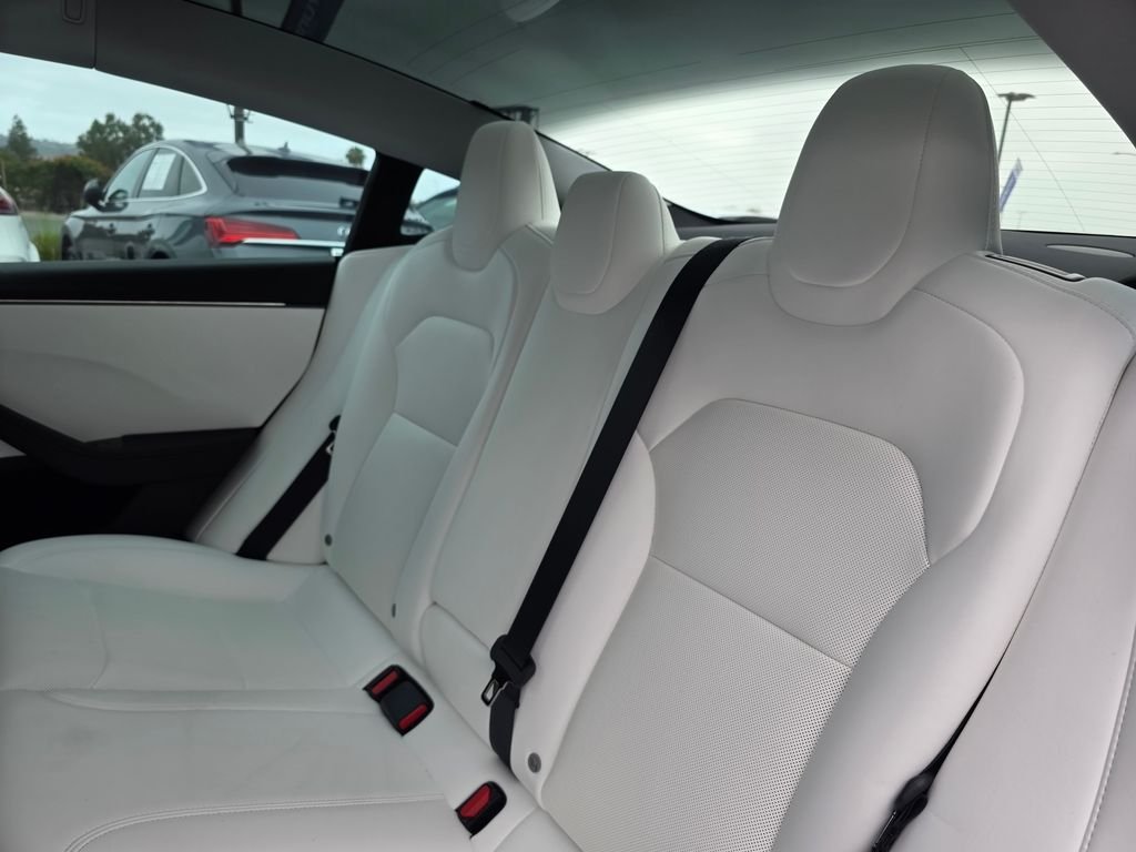 Used 2026  Tesla Performance image 18