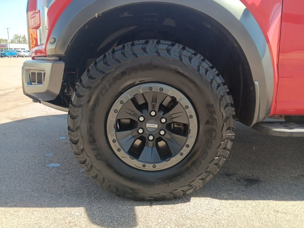 Used 2018 Race Red Ford Raptor image 12