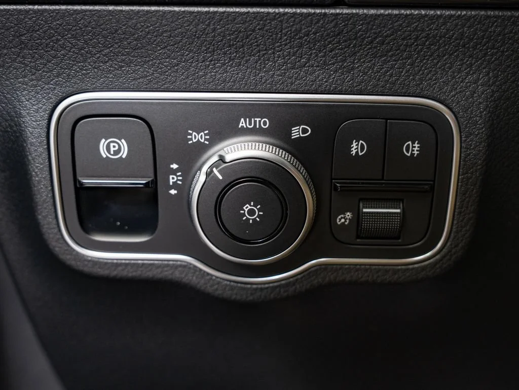 New 2026 Cirrus Silver Metallic Mercedes-Benz GLA 250 image 28