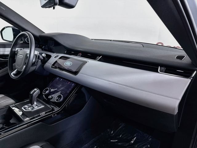 Used 2020  Land Rover R-Dynamic HSE image 31
