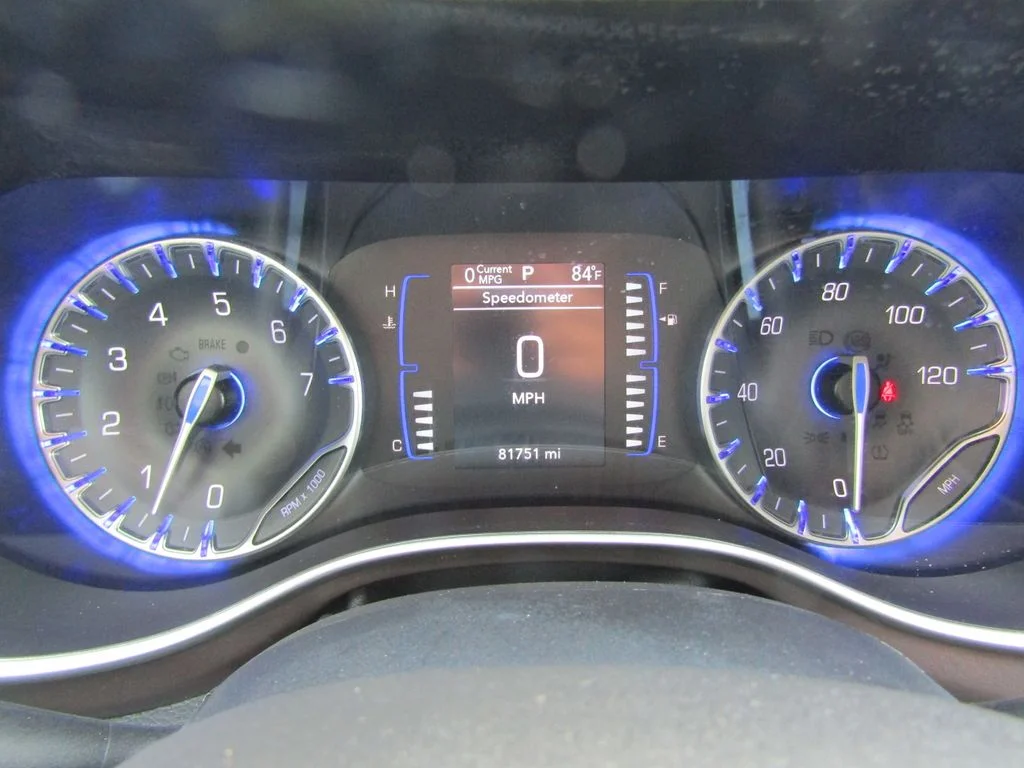 Used 2023 White Chrysler LX image 24