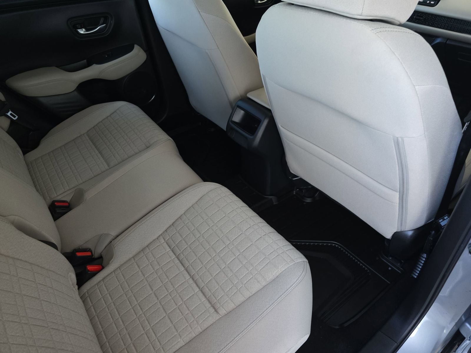 Used 2025 Silver Honda LX image 13