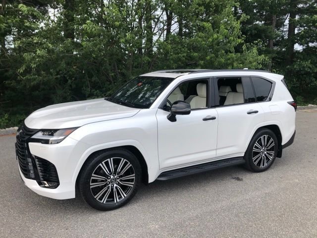 New 2026 Eminent White Pearl Lexus  600 LUXURY image 17