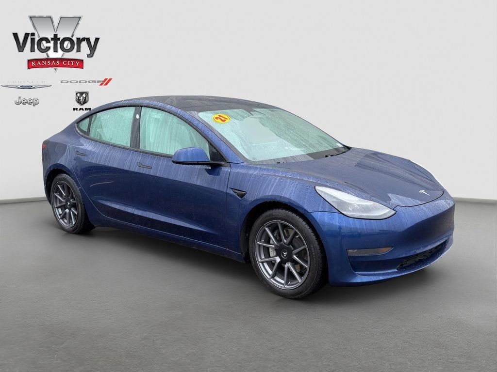 2021 Tesla Model 3 Long Range Dual Motor All-Wheel Drive's photo