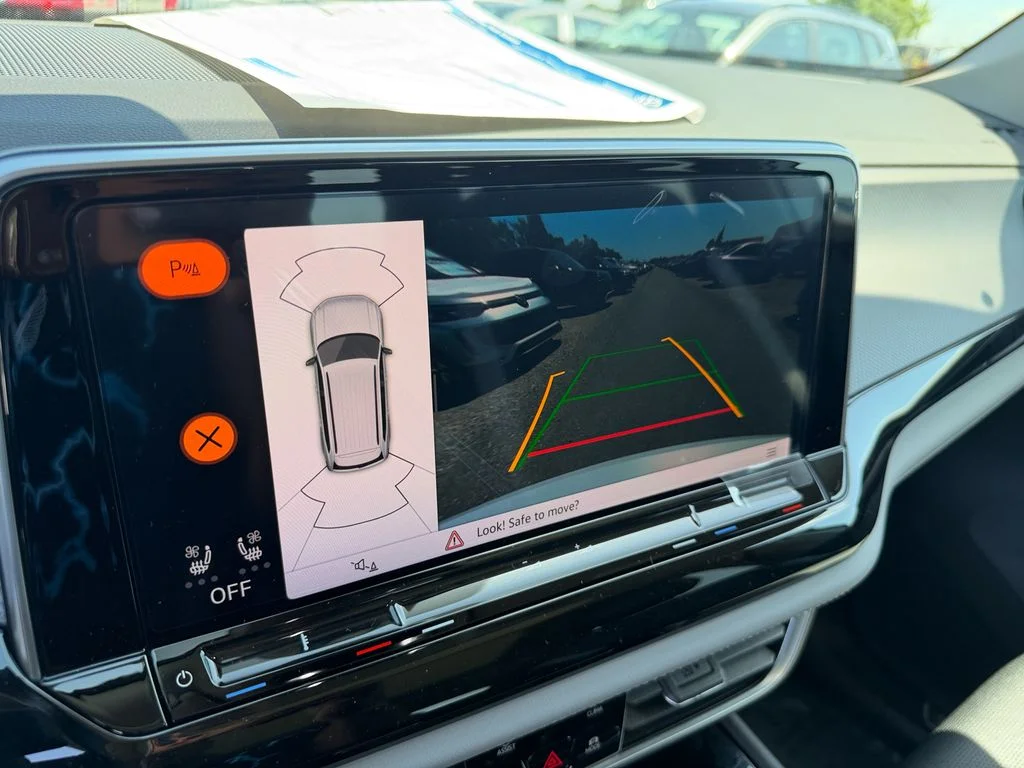 New 2026 Opal White Pearl Volkswagen 2.0T Peak Edition image 23