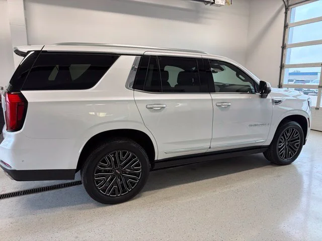 Used 2025 White GMC Denali image 12
